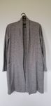Reserved_sweter_narzutka_L