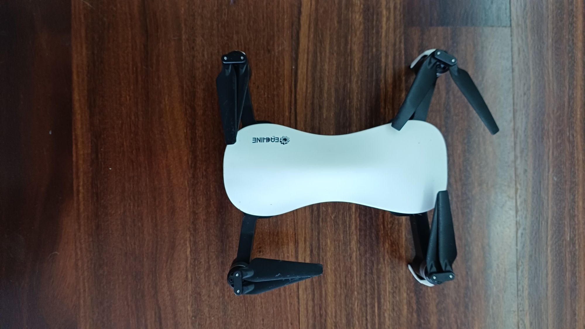 Drone Eachine EX4 (excelente para iniciar)
