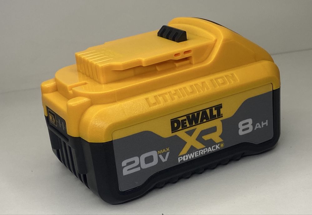 Акумулятор Dewalt PowerPack XR 18v/20v Tabless 8Ah (8000mah) 2025