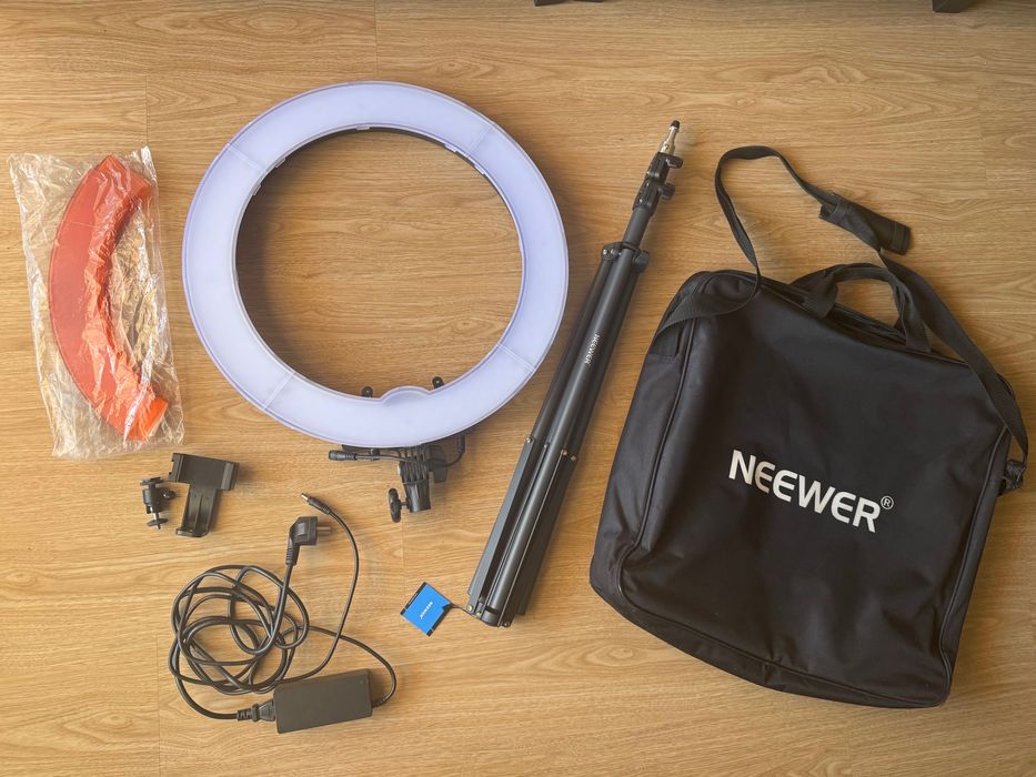 Ring Light Neewer + tripé + bolsa de transporte