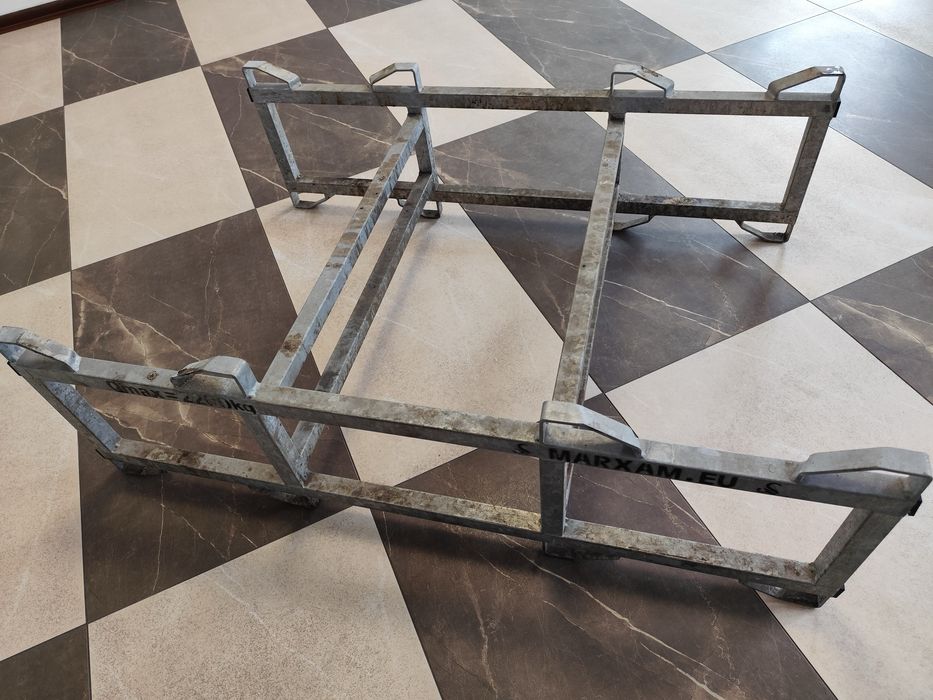 Stojak Regał na  beczki 250L