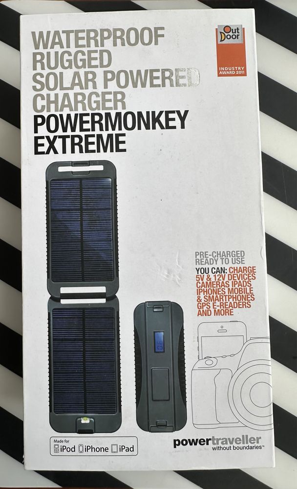 Powermonkey Extreme Grey 9000 мАг з сонячною панелью