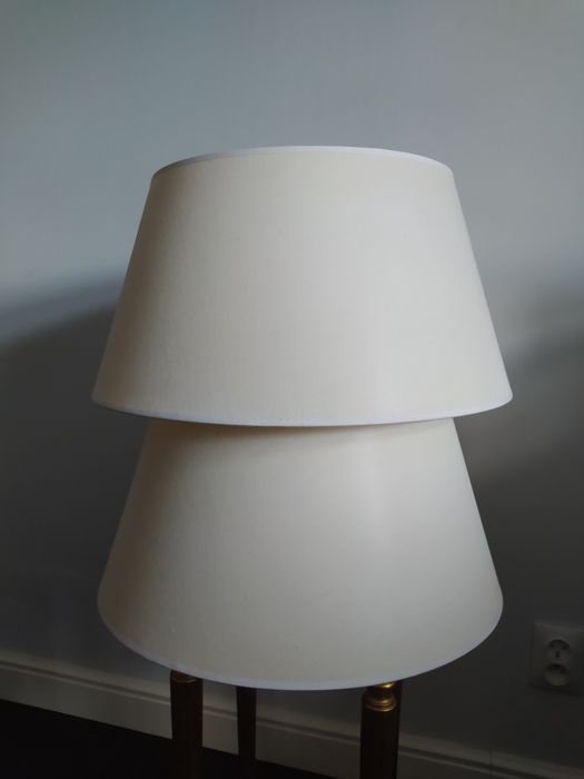 2 duże abażury 50 cm z blendą Ikea. Do zwisu żyrandola lampy podłogowe