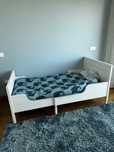 Cama criança extensível, com colchão.
