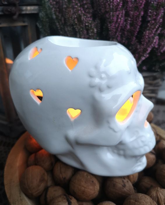 Kominek zapachowy halloween świecznik lampion na t-light czaszka