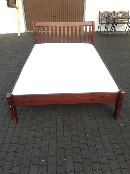 Łóżko drewniane 140x200 kompletne z materacem Wybór sypialnia