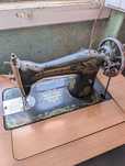 Máquina singer embutida móvel