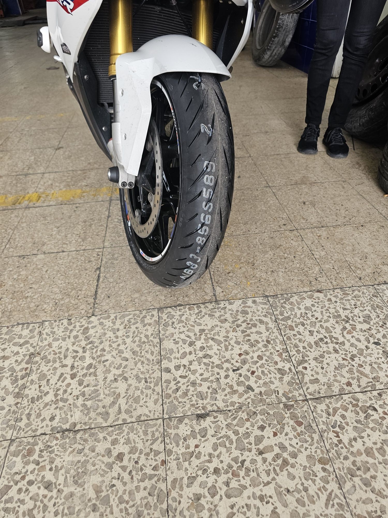 Bmw s1000rr estimada