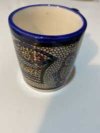 Kubek ceramiczny ręcznie robiony z Jerozolimy