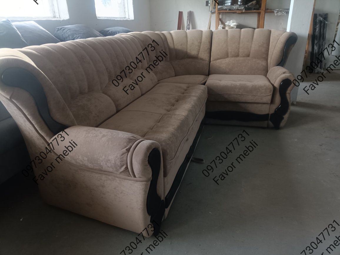 Кутовий диван в наявності