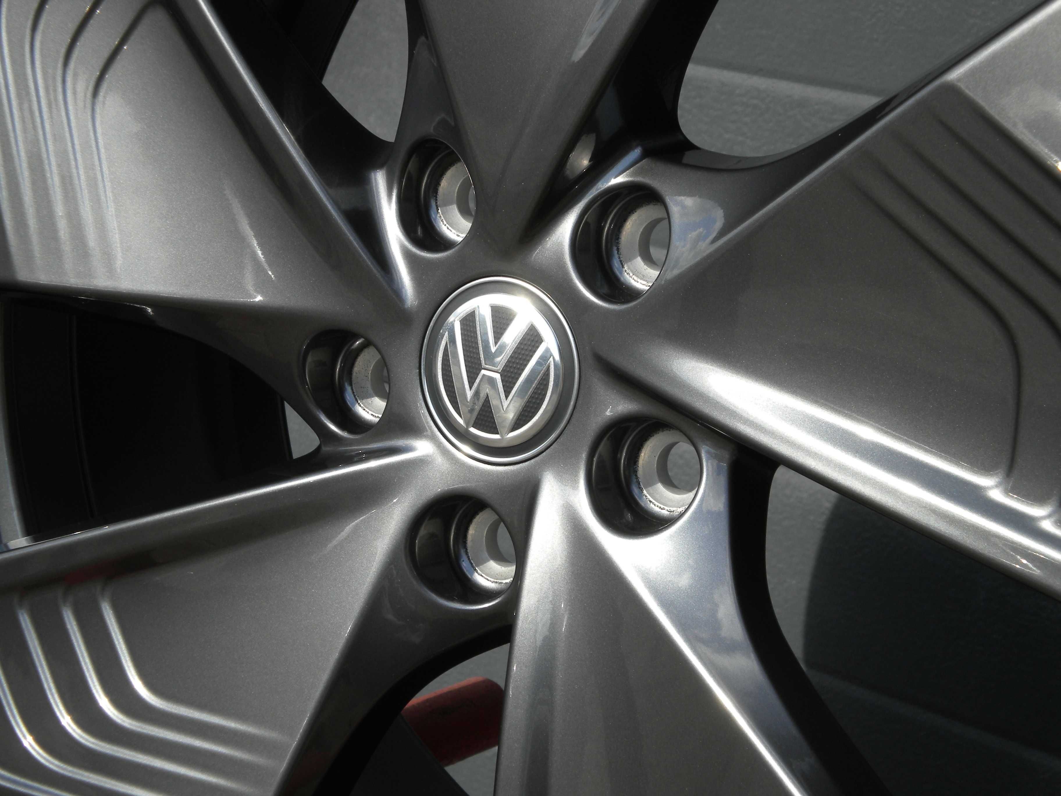 Felgi aluminiowe 18 5x112 OE Cupra Born Vw Golf VI VII VIII Touran
