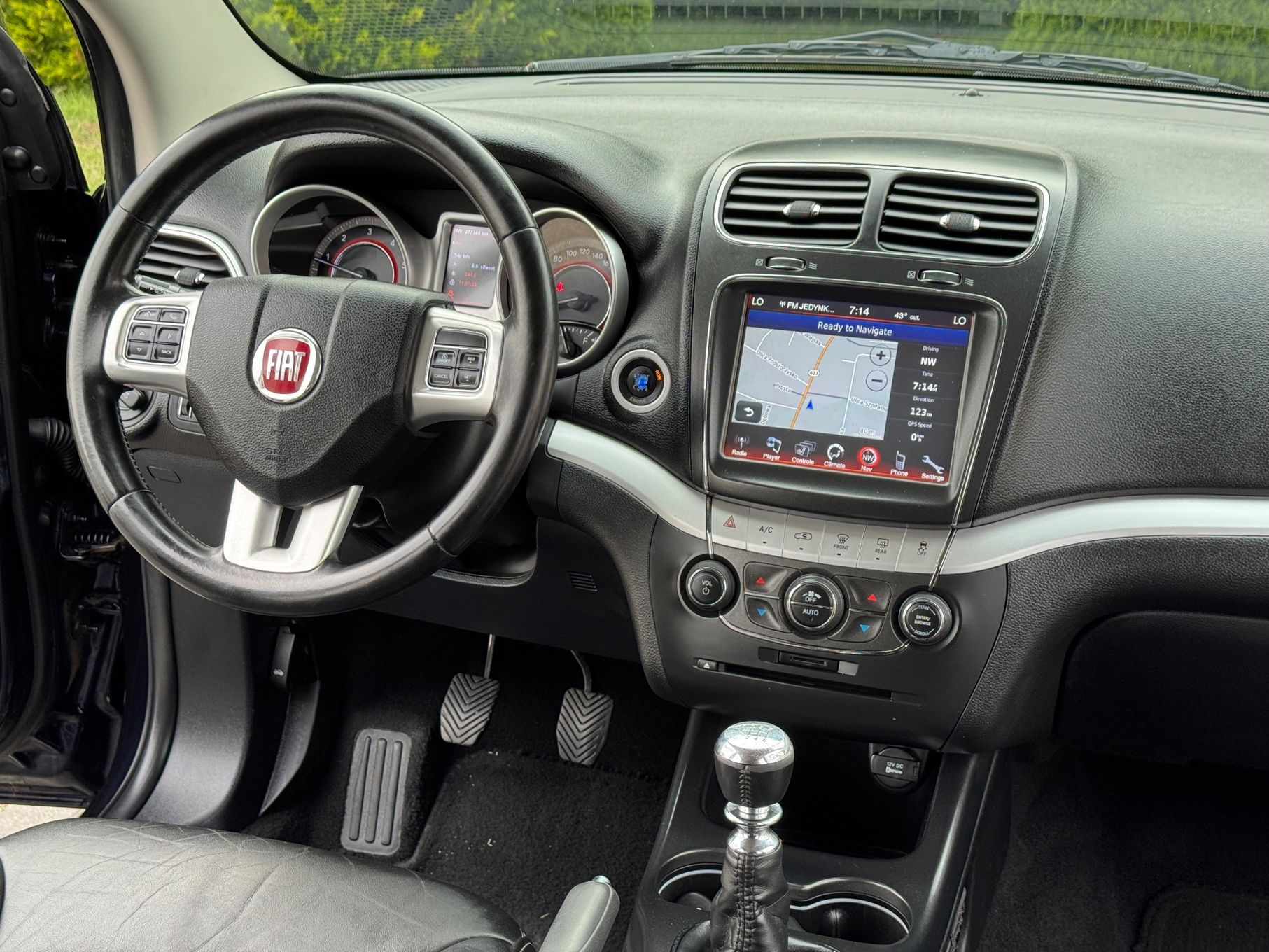 Fiat Freemont 2.0D 170KM ALU NAVI 7 Osobowy Serwisowany Bezwypadkowy