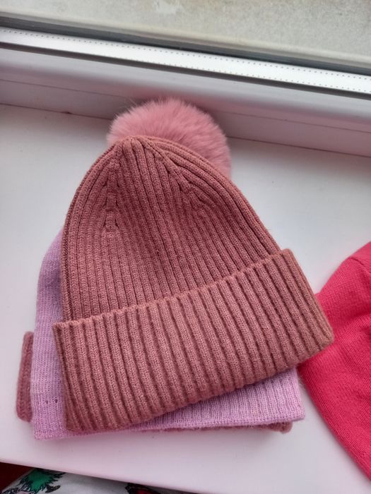 Шапки для дівчинки