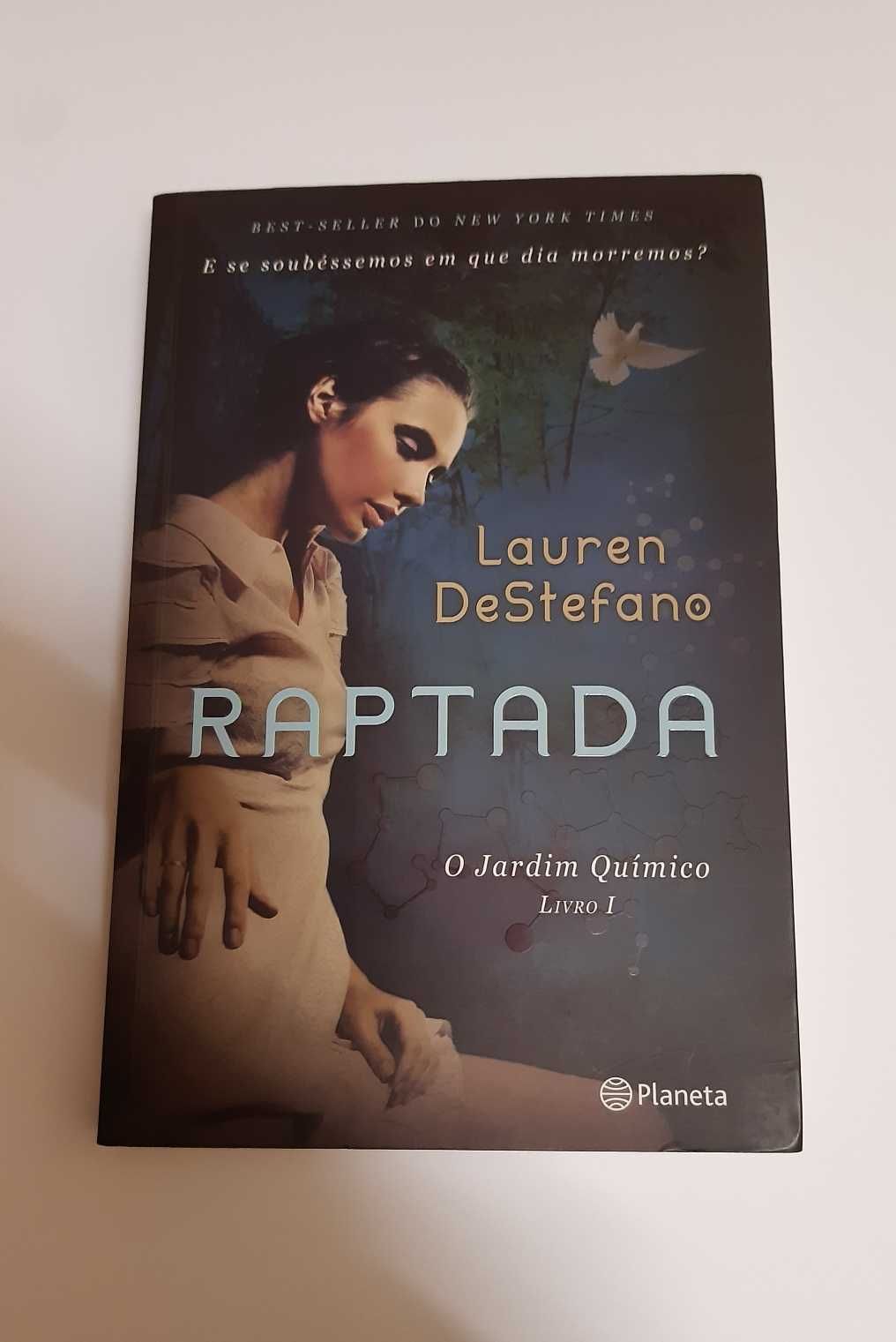 Raptada de Lauren DeStefano