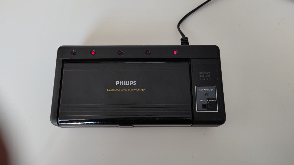 Ładowarka AA AAA Philips PNC251