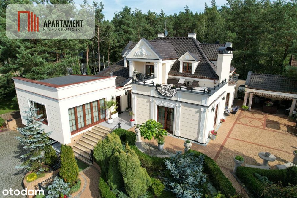 Reprezentacyjny i obszerny dom.