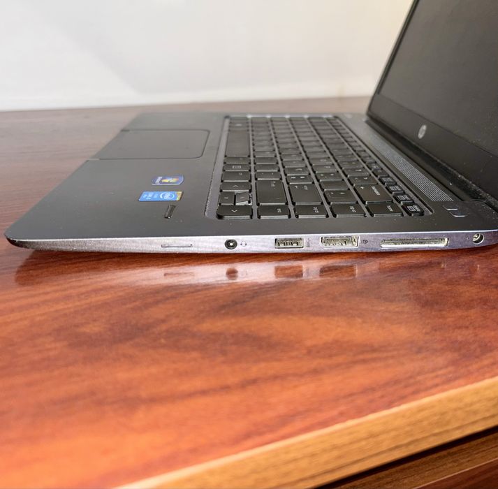 Portátil HP Folio 1040