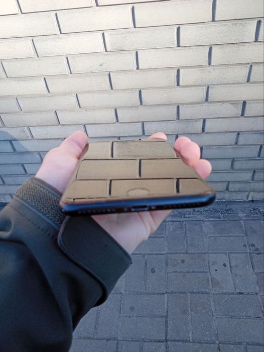 iPhone 7+ як новий
