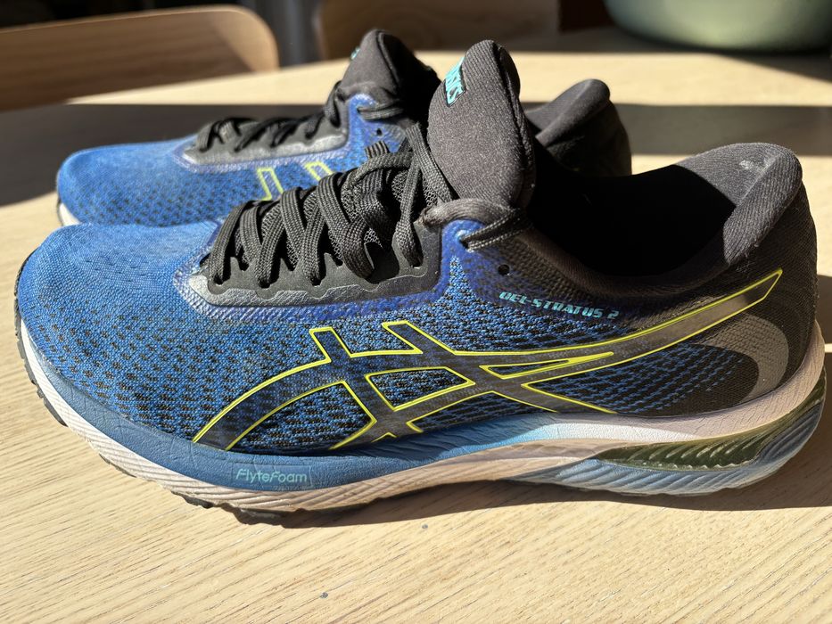 Sapatilhas Tenis corrida ASICS Gel Stratus 2, tam 45 (11 US)