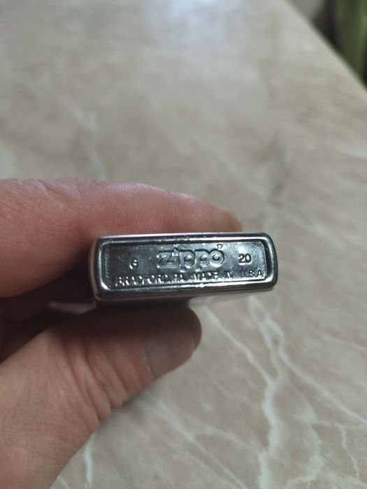 Benzynowa zapalniczka zippo