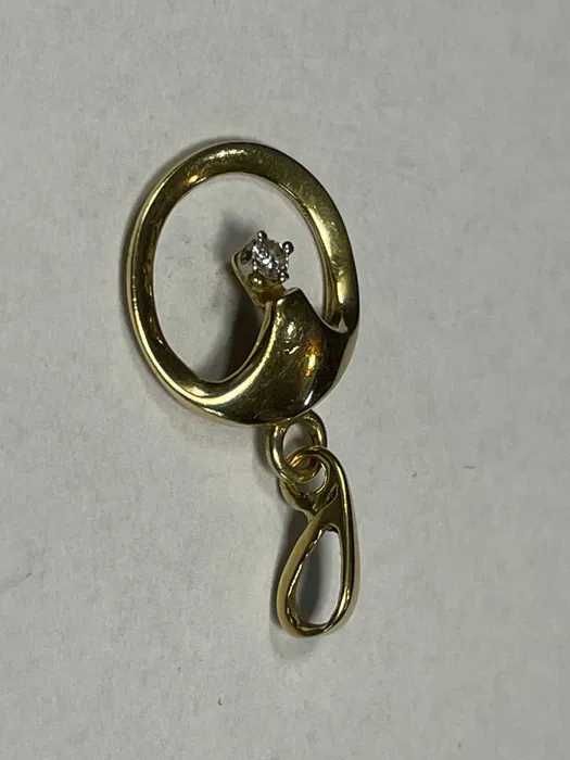 Złota zawieszka, wisiorek 14kt 1,4 gram z diamencikiem