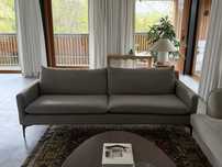 Szara kanapa sofa trzyosobowa