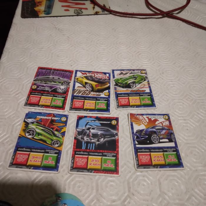 Tazos e outros  diferentes colecoes