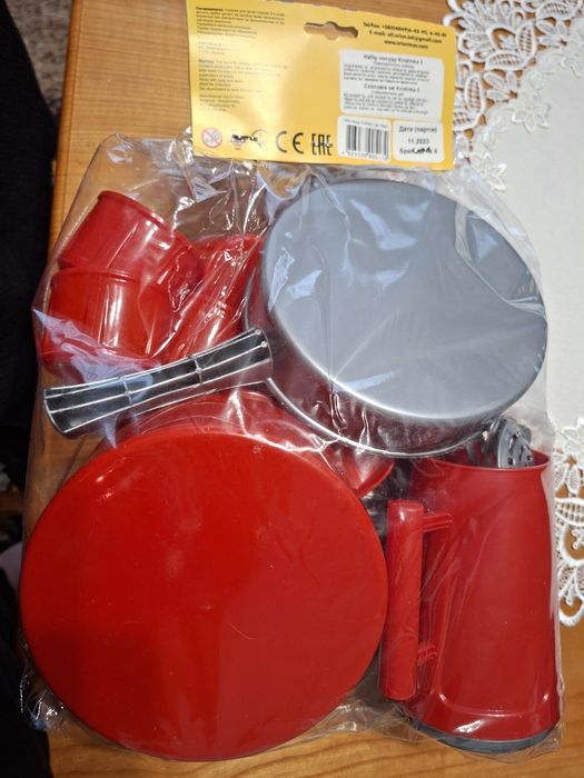 Набір дитячого посуду