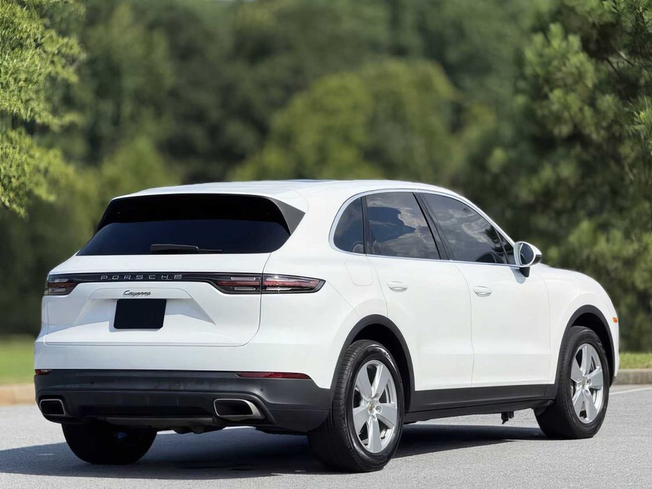 Porsche Cayenne      2019