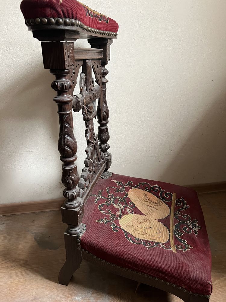 Klęcznik modlitewny z XIX wieku