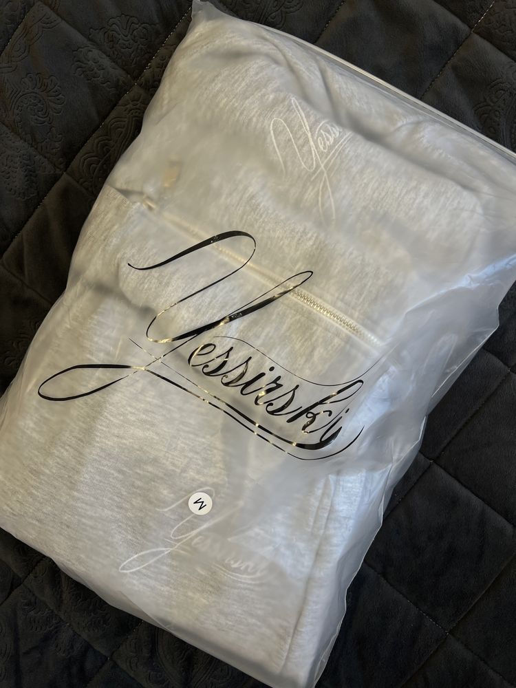 999yessirski size m костюм сірий
