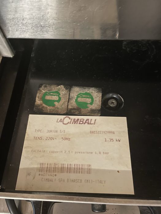 Maquina e moinho de Cafe La Cimbali Junior S1