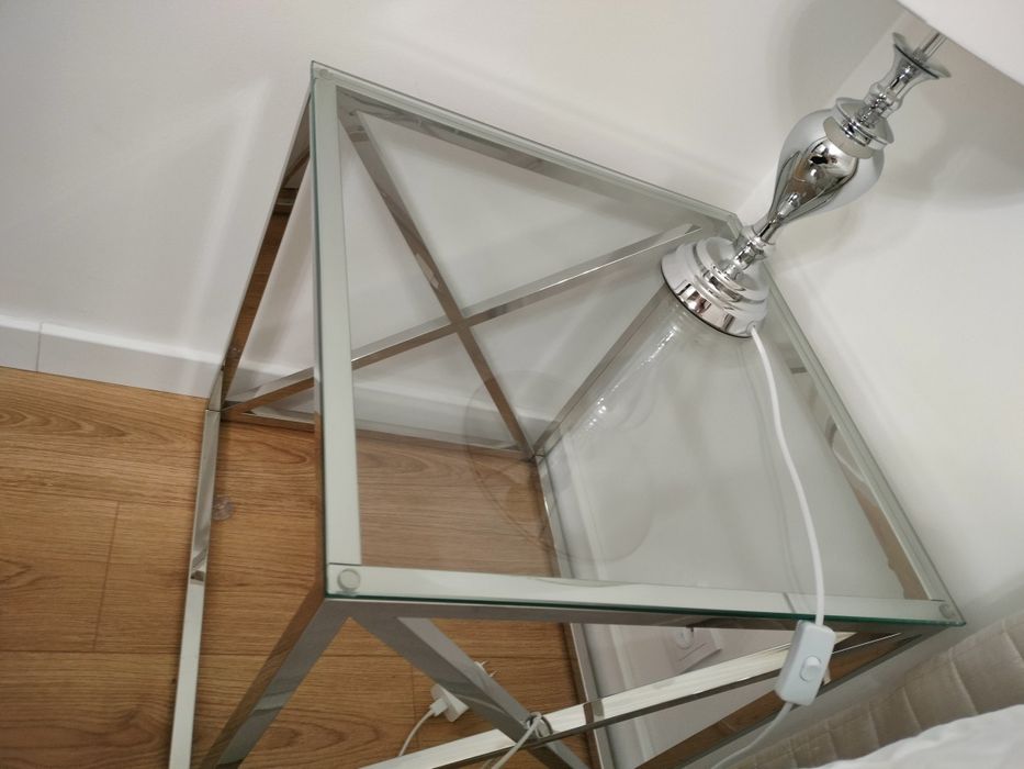 Szklana konsola i stolik