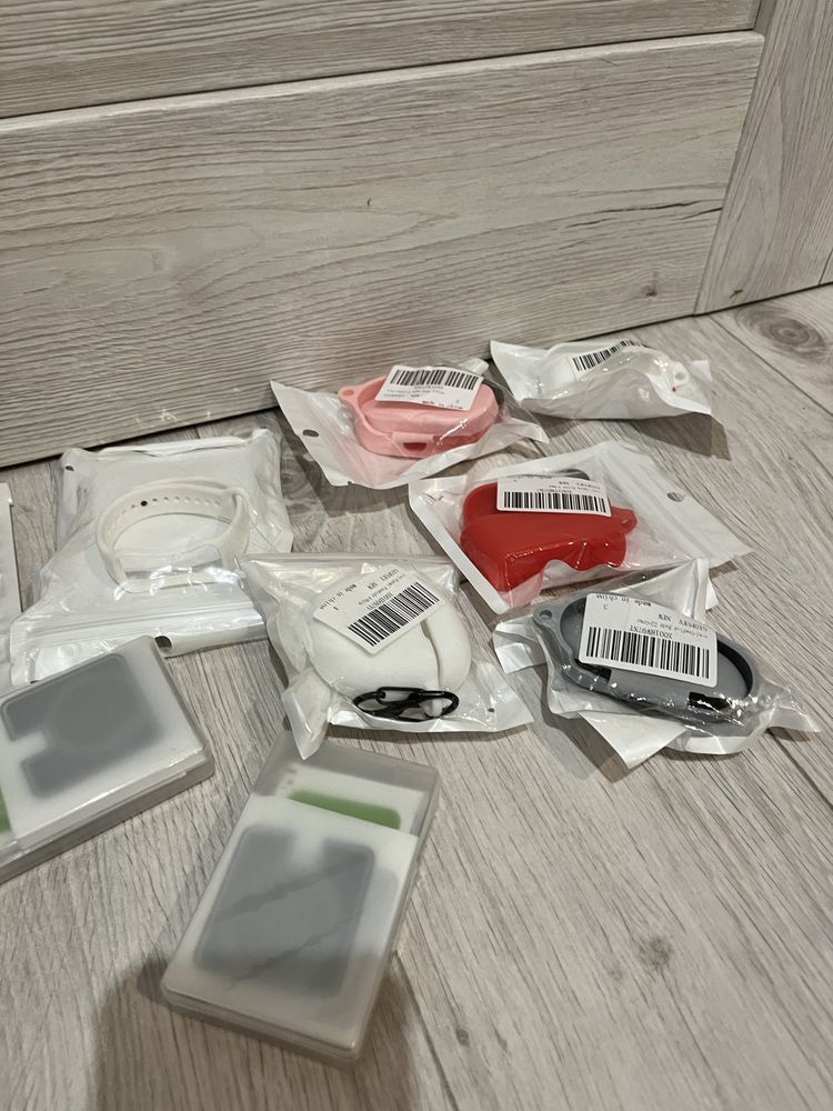 Etui na słuchawki pasek do zegarka szkiełko na aparat