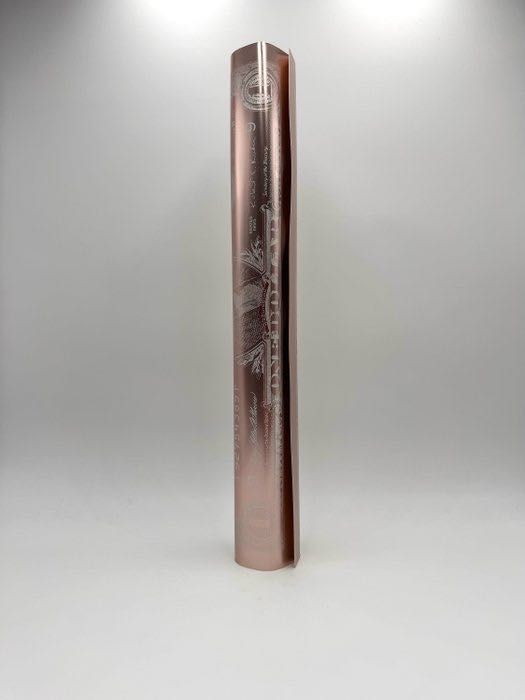 Escultura - Karl Lagasse (1981) - One Dollar Rolls Silver Pink