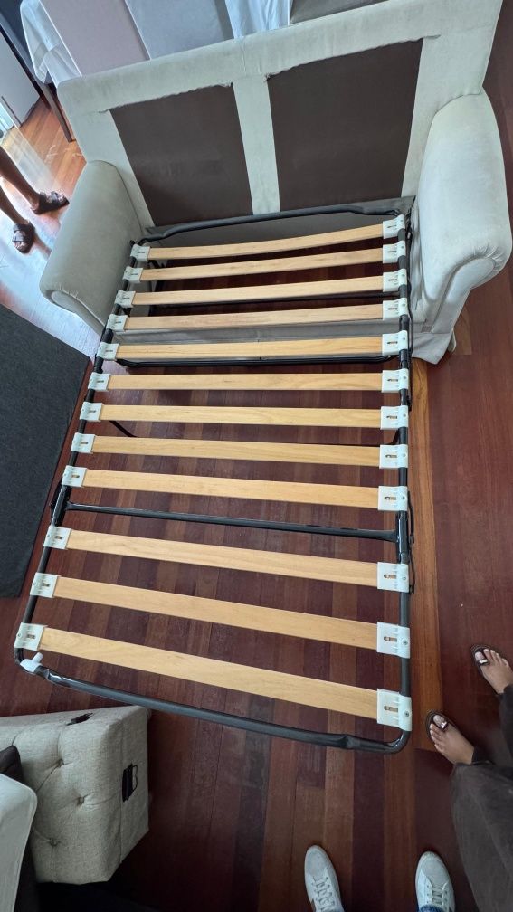 Sofá cama branco 3 pessoas