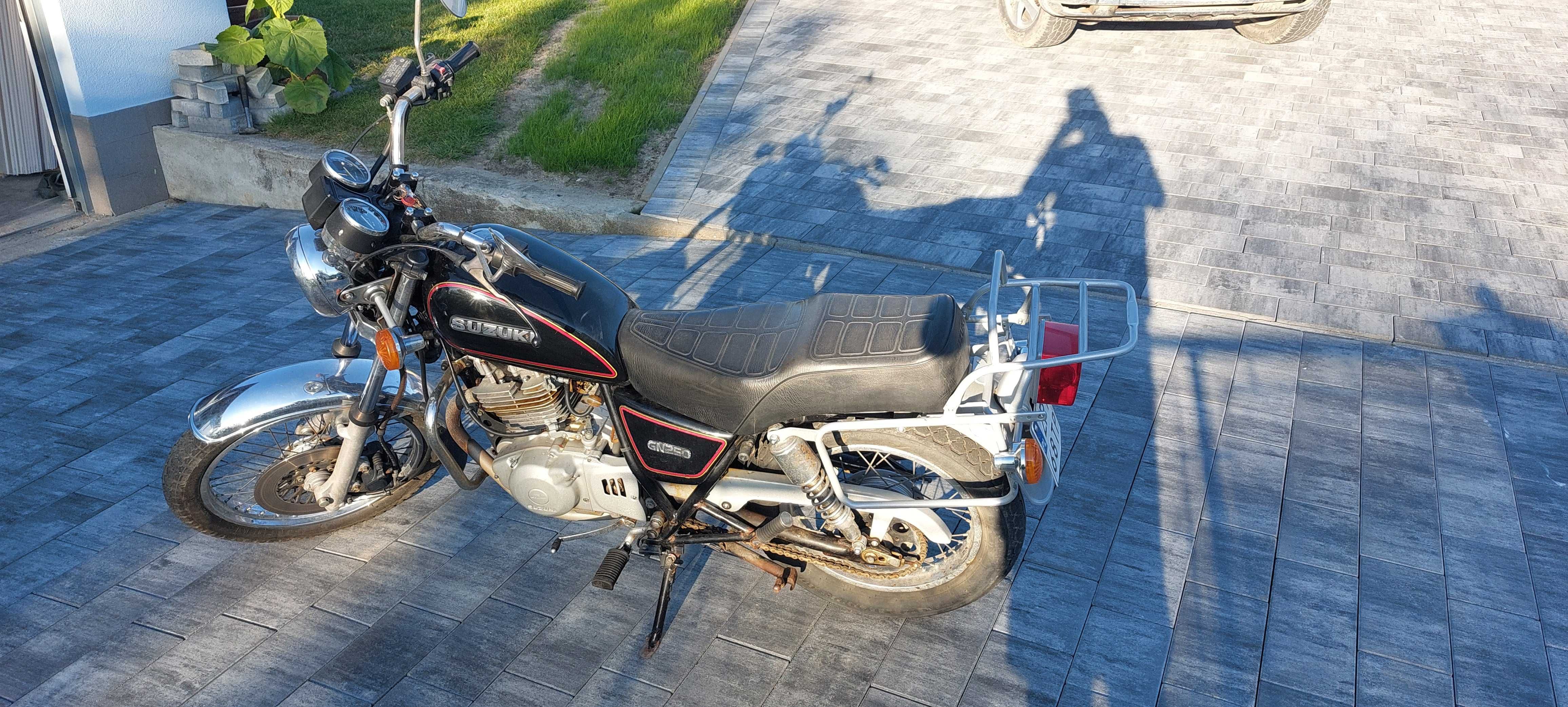 Motocykl Suzuki Gn 250