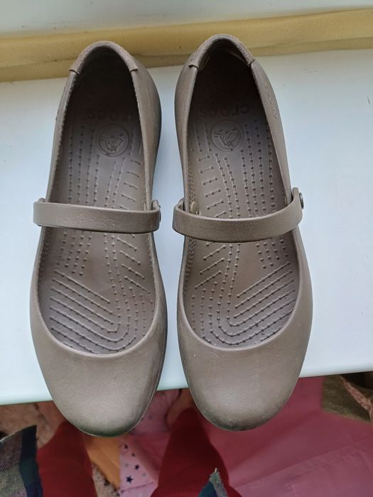 CROCS  кольору хакі