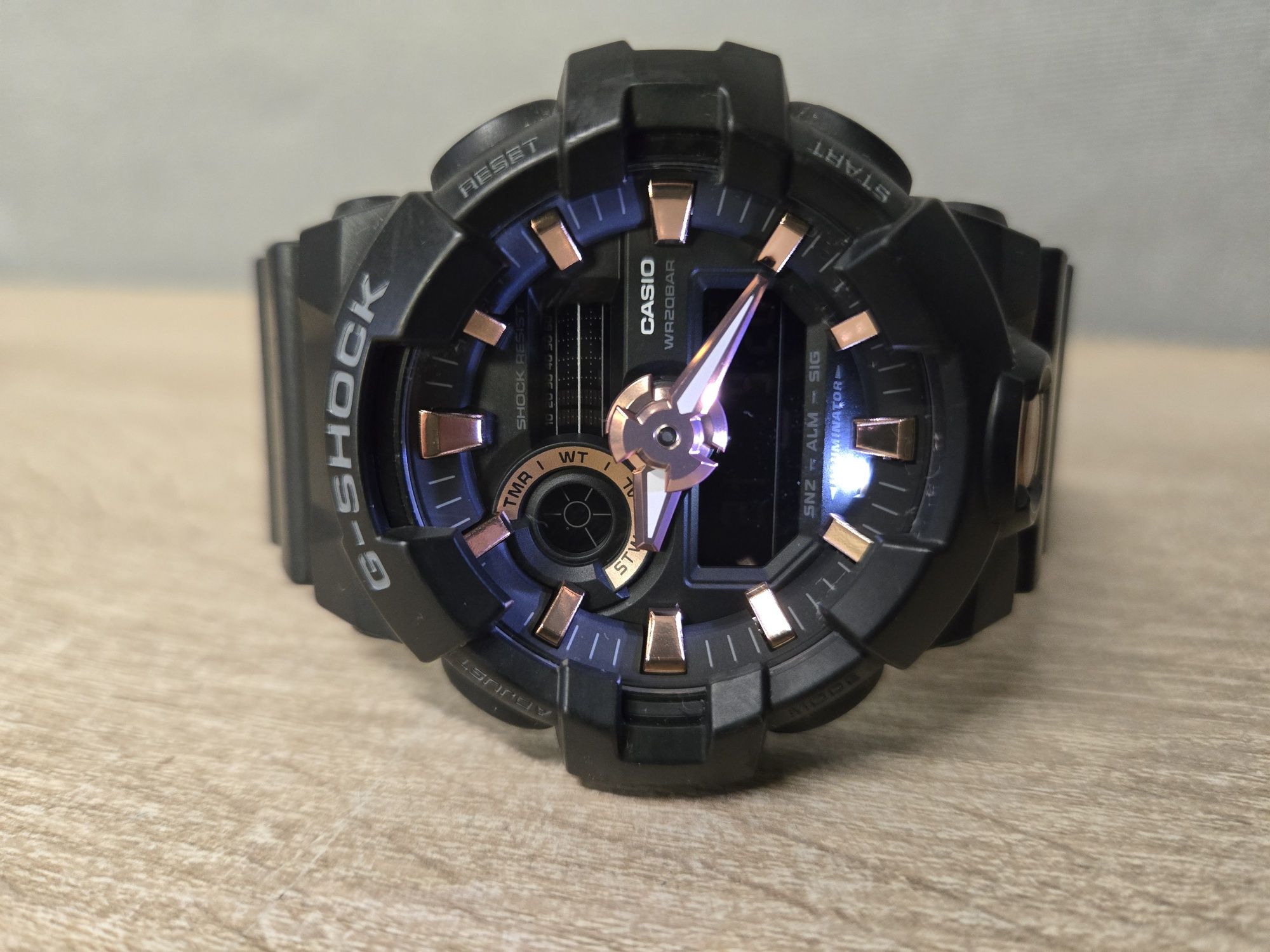 Zegarek Casio G-SHOCK Limitowany Black and Gold / GA-710B-1A4ER