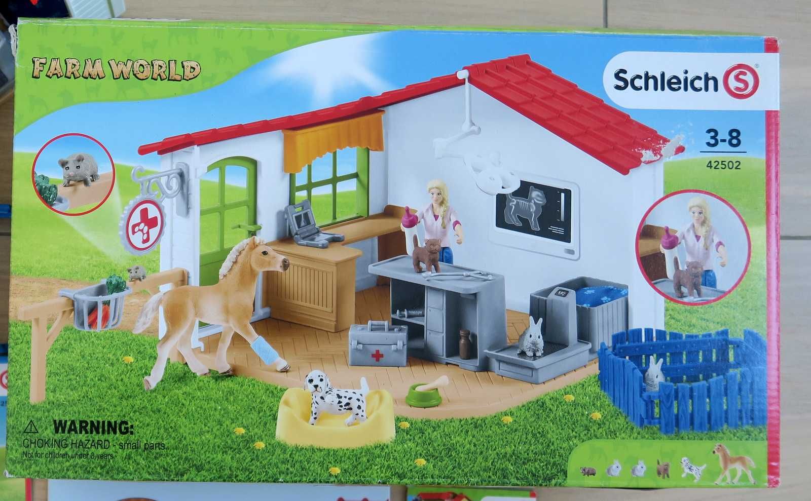Schleich 42502 klinika weterynaryjna weterynarz lekarz pies kot koń