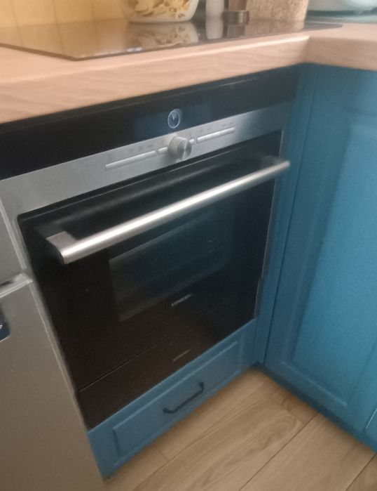 Piekarnik parowy do zabudowy Siemens HB26D555 60x45