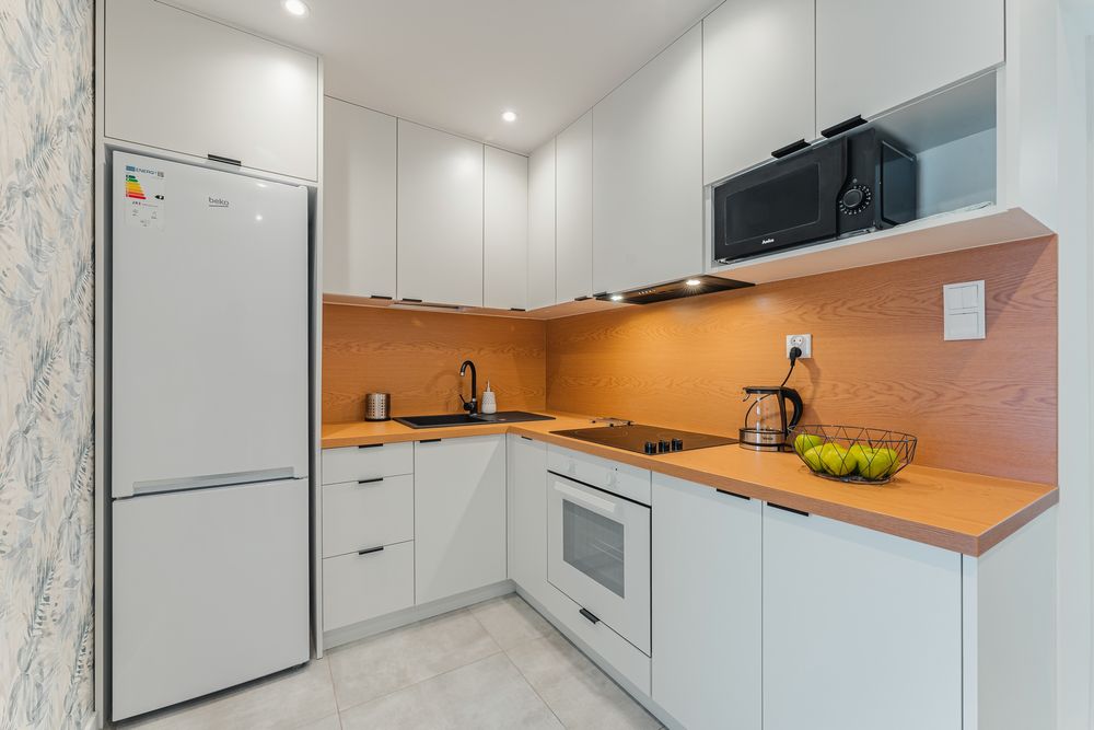 Duzy pokoj 1 osobowy z balkonem. Mieszkanie 3 osobowe NOWOSADECKA