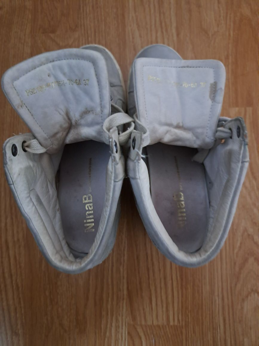 Buty botki szare zamszowe Nina B ukryty koturn r.37
