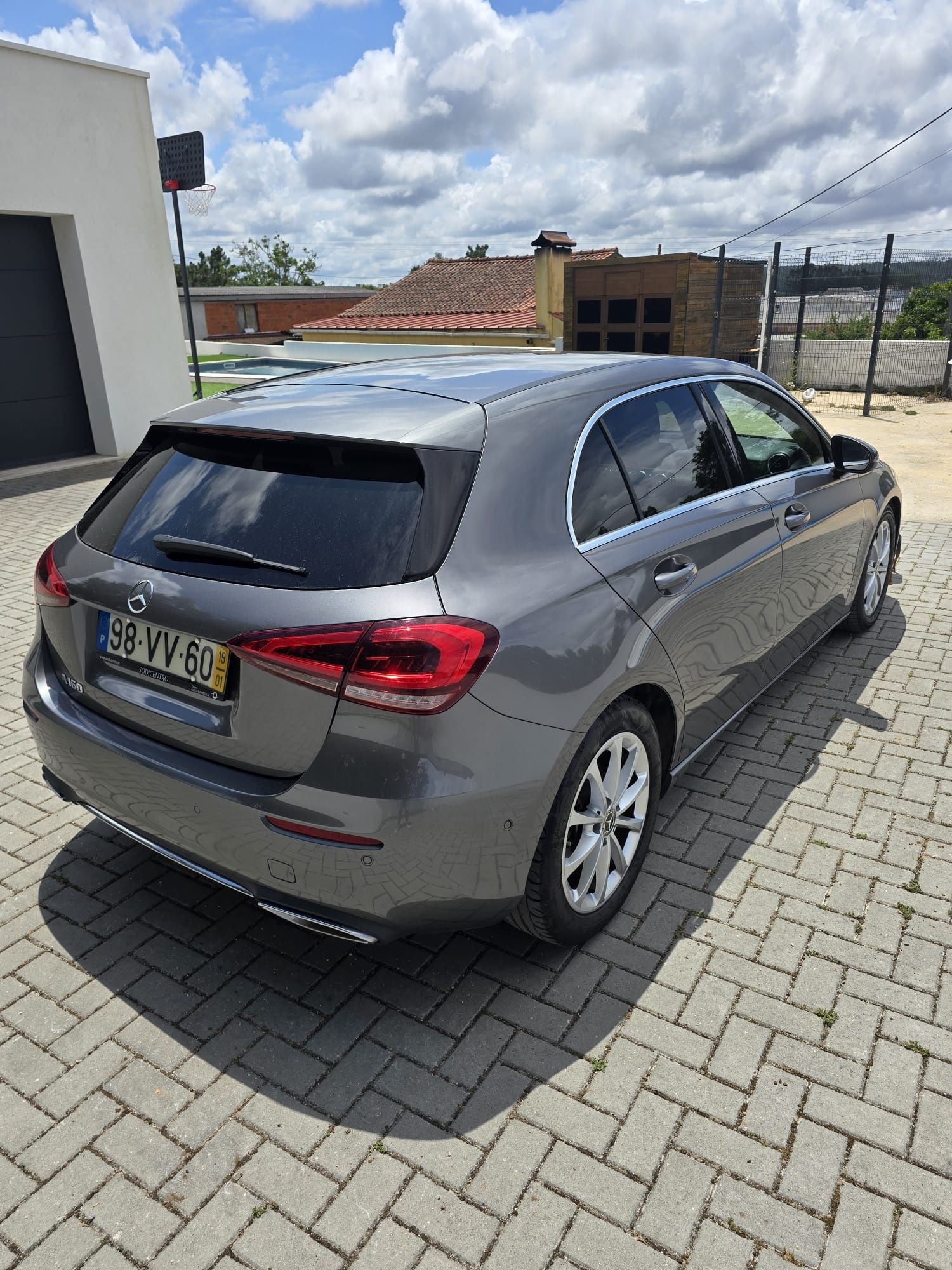 Mercedes Benz A160