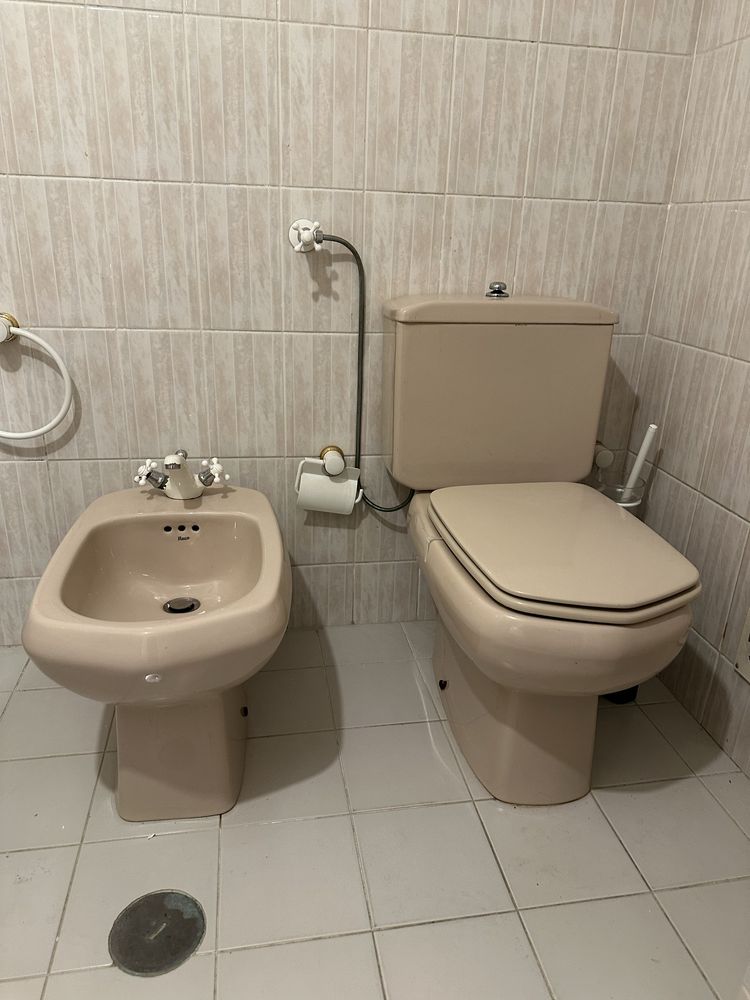 Conjunto de louças sanitárias Roca