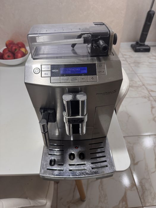 Кавомашина Delonghi  Primadonna s de luxe