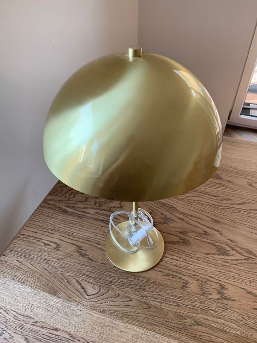 Lampa stołowa na komodę Westwing złota nowa!