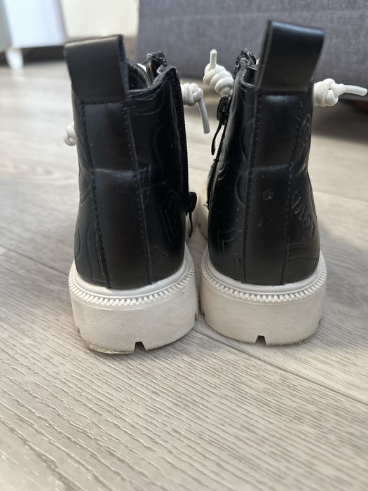 Демісезонні черевики 24 розмір