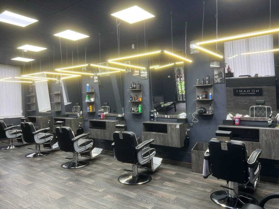 Продаж обладнання та меблів для барбершопу, салону краси\перукарні.