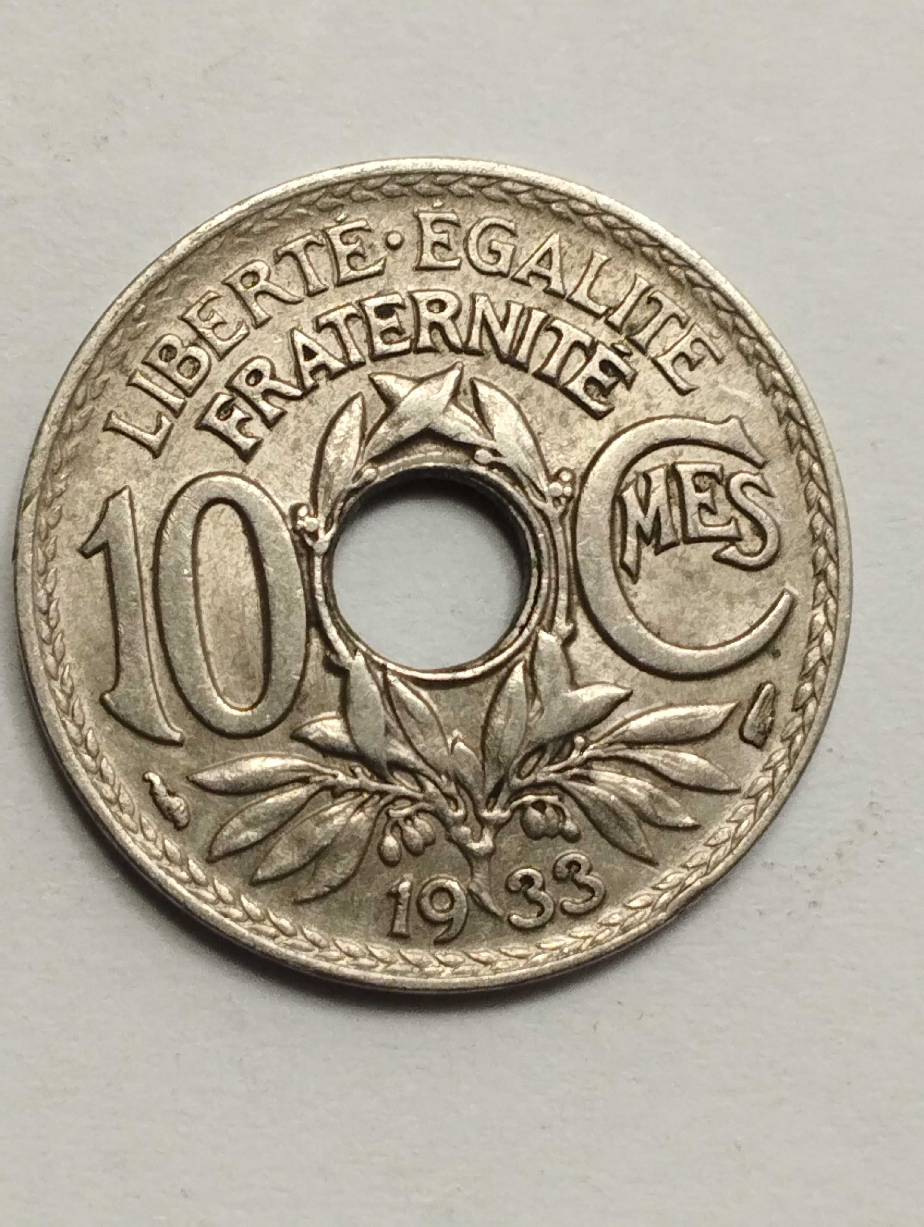 Sprzedam monetę Francja 10 centymów 1933r.  stan bdb.